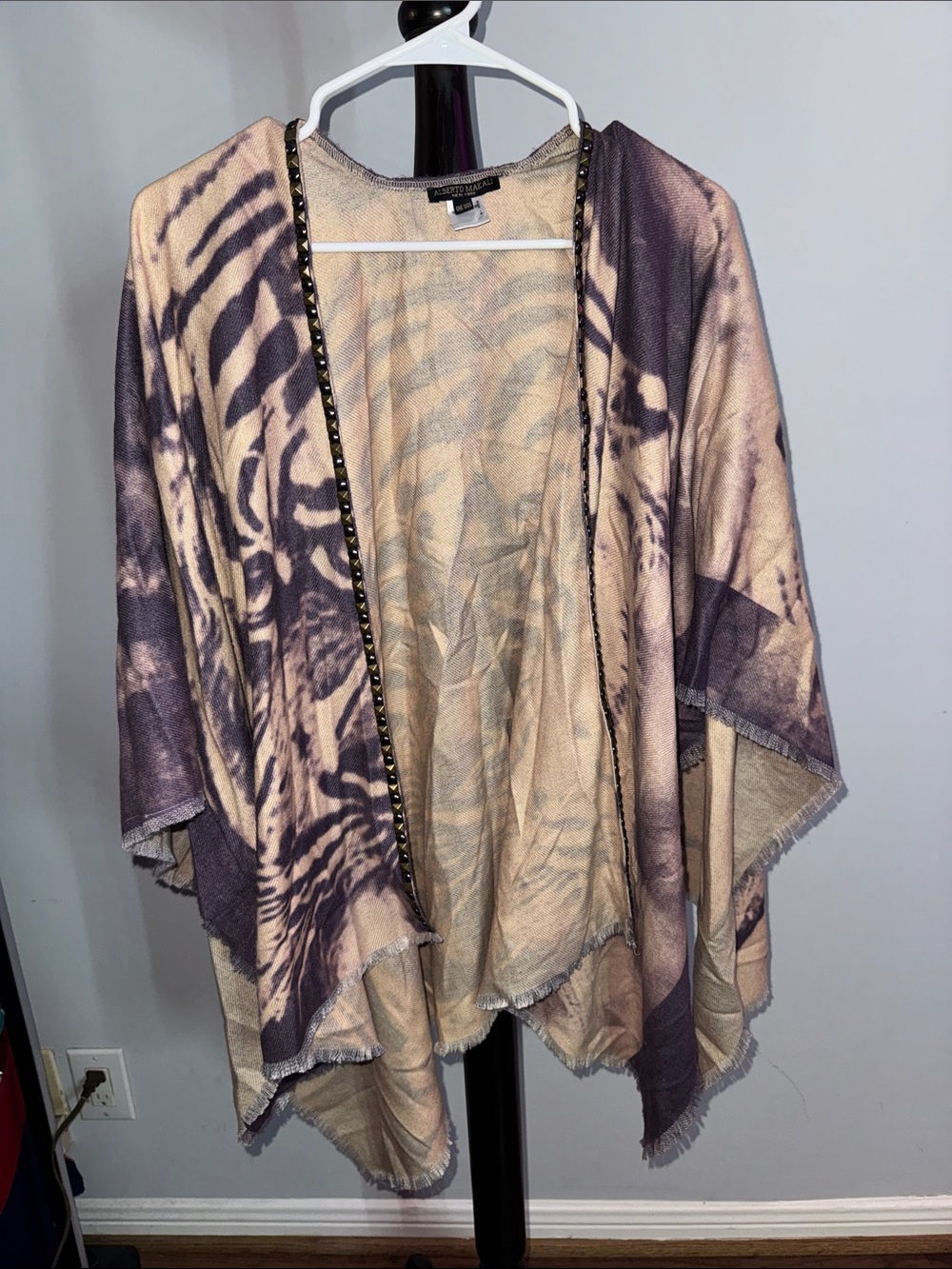 Alberto Makali Lavender and Cream Stud-Trim Open-Front Cape